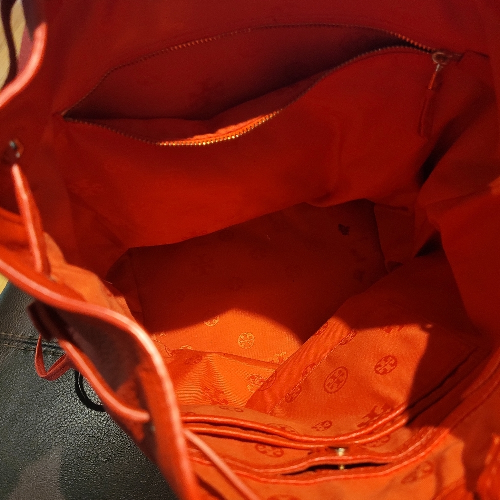 Tory Burch pebble backpack 🎒 - Picture 16 of 16